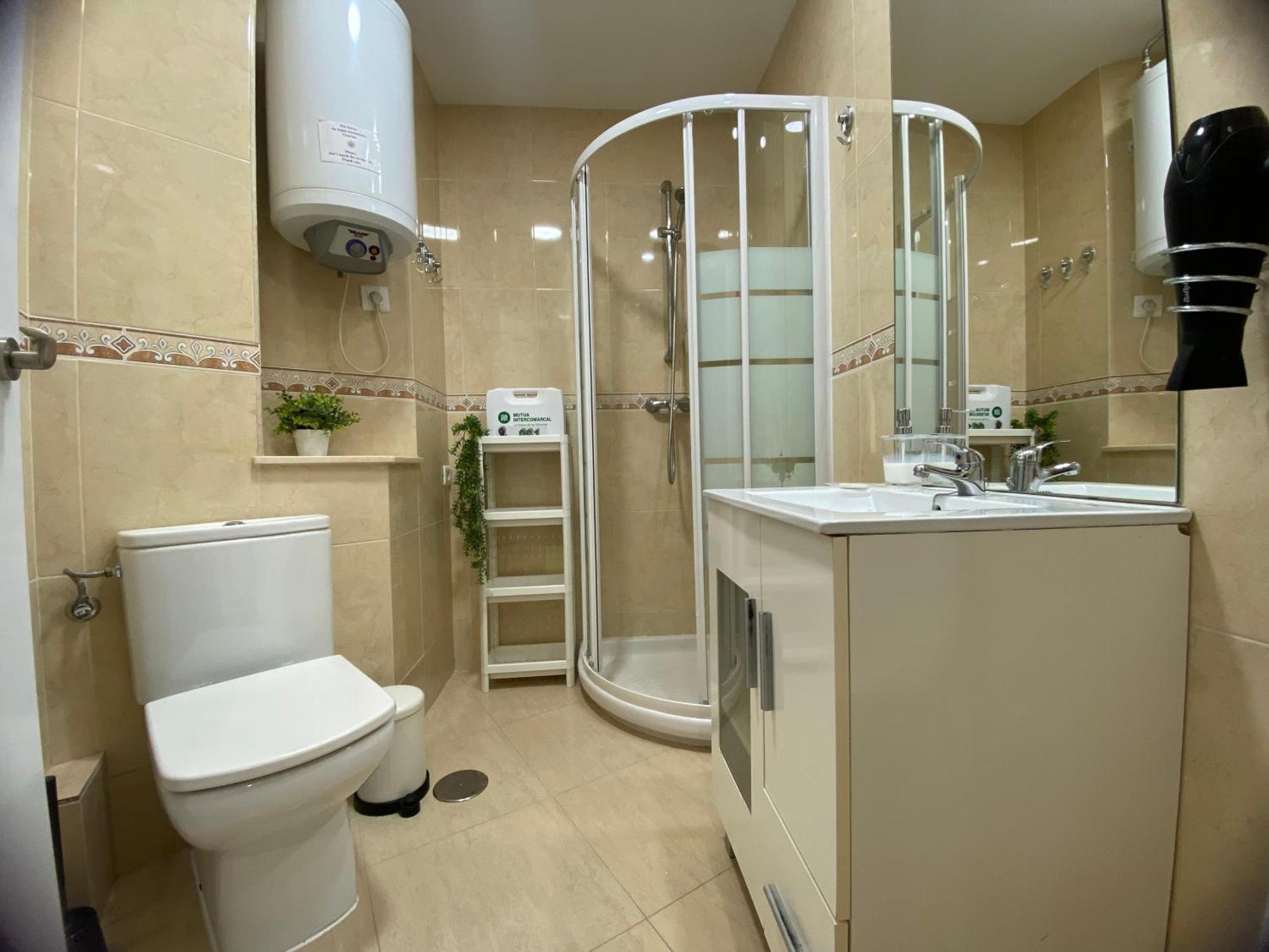 Studio With Views Next To Puerto Marina The Green Door Benalmádena Exterior photo